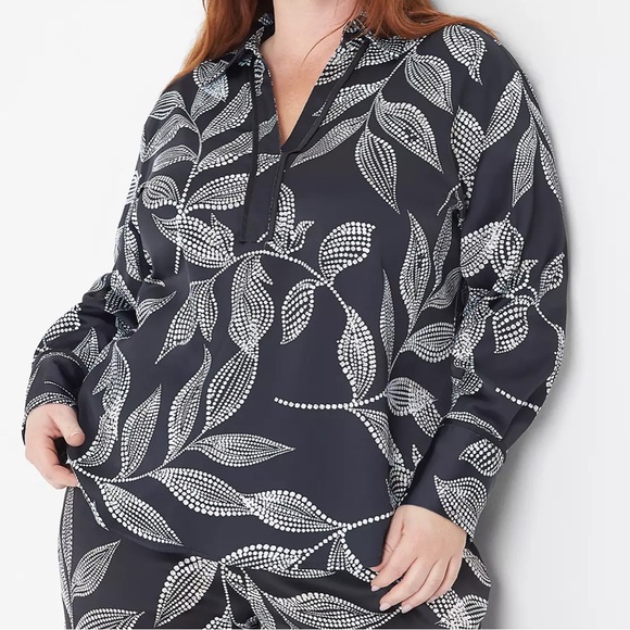 Silky flowy satin style long sleeve collared botanical print blouse/top - Picture 3 of 6